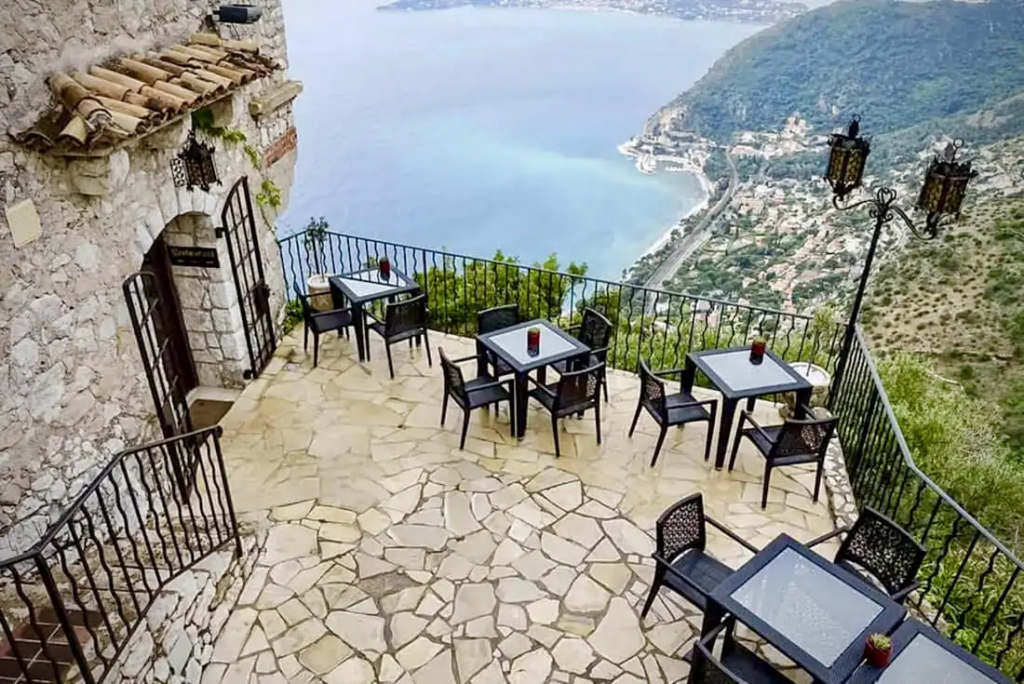 23 Dreamy Places to Visit in the South of France (+ Map!)